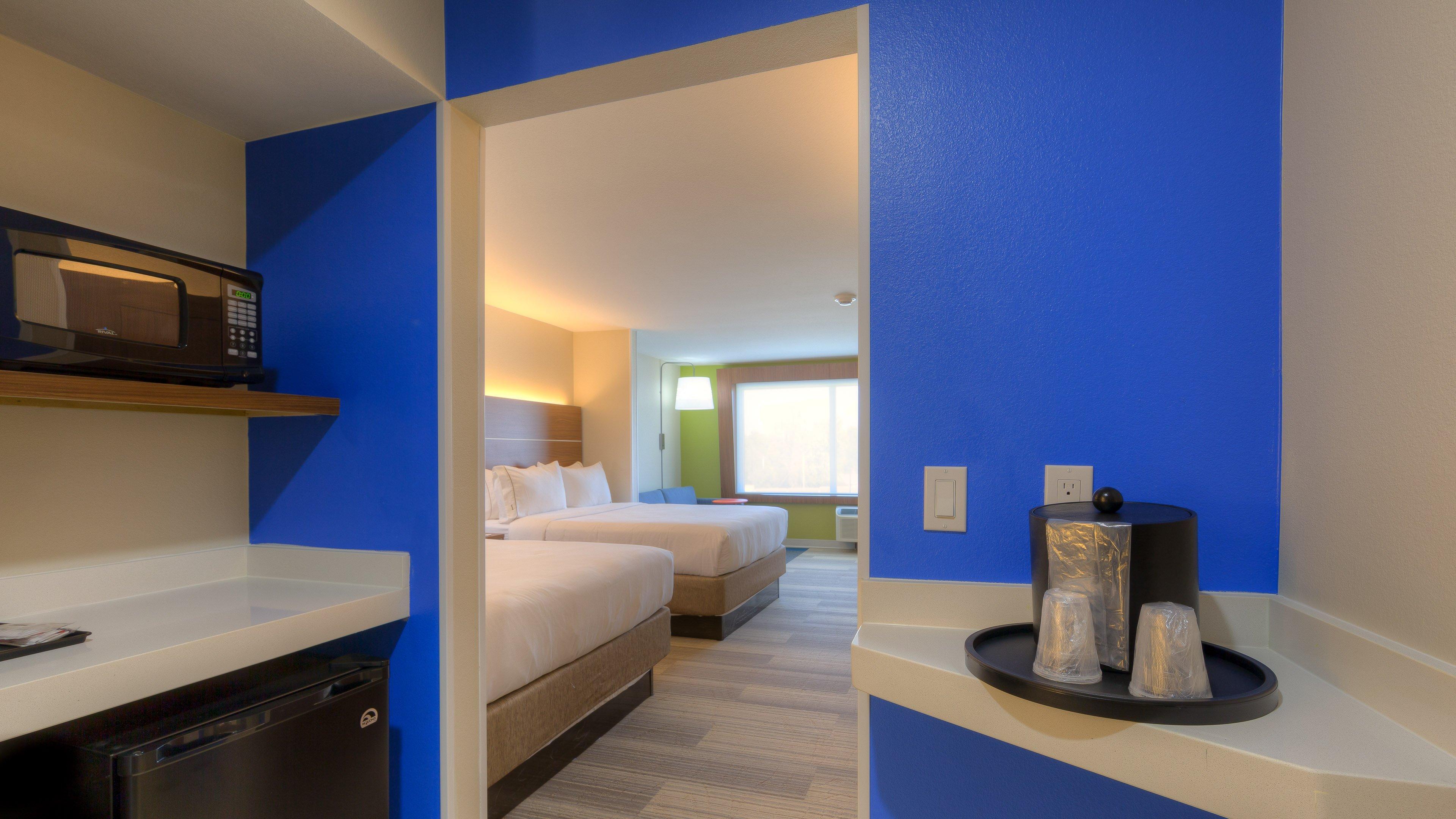 Holiday Inn Express & Suites Tulsa Midtown By Ihg Екстериор снимка