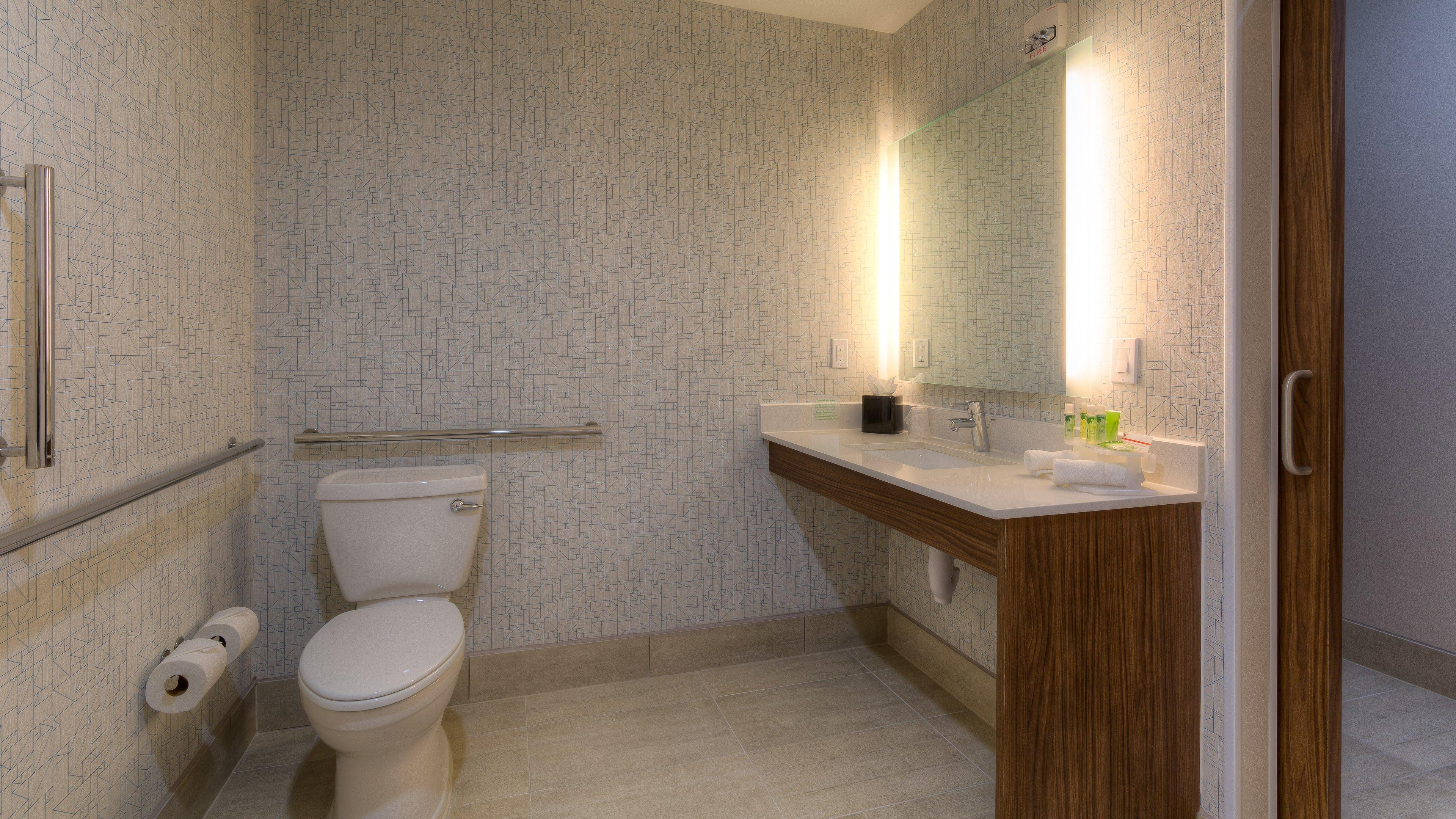Holiday Inn Express & Suites Tulsa Midtown By Ihg Екстериор снимка