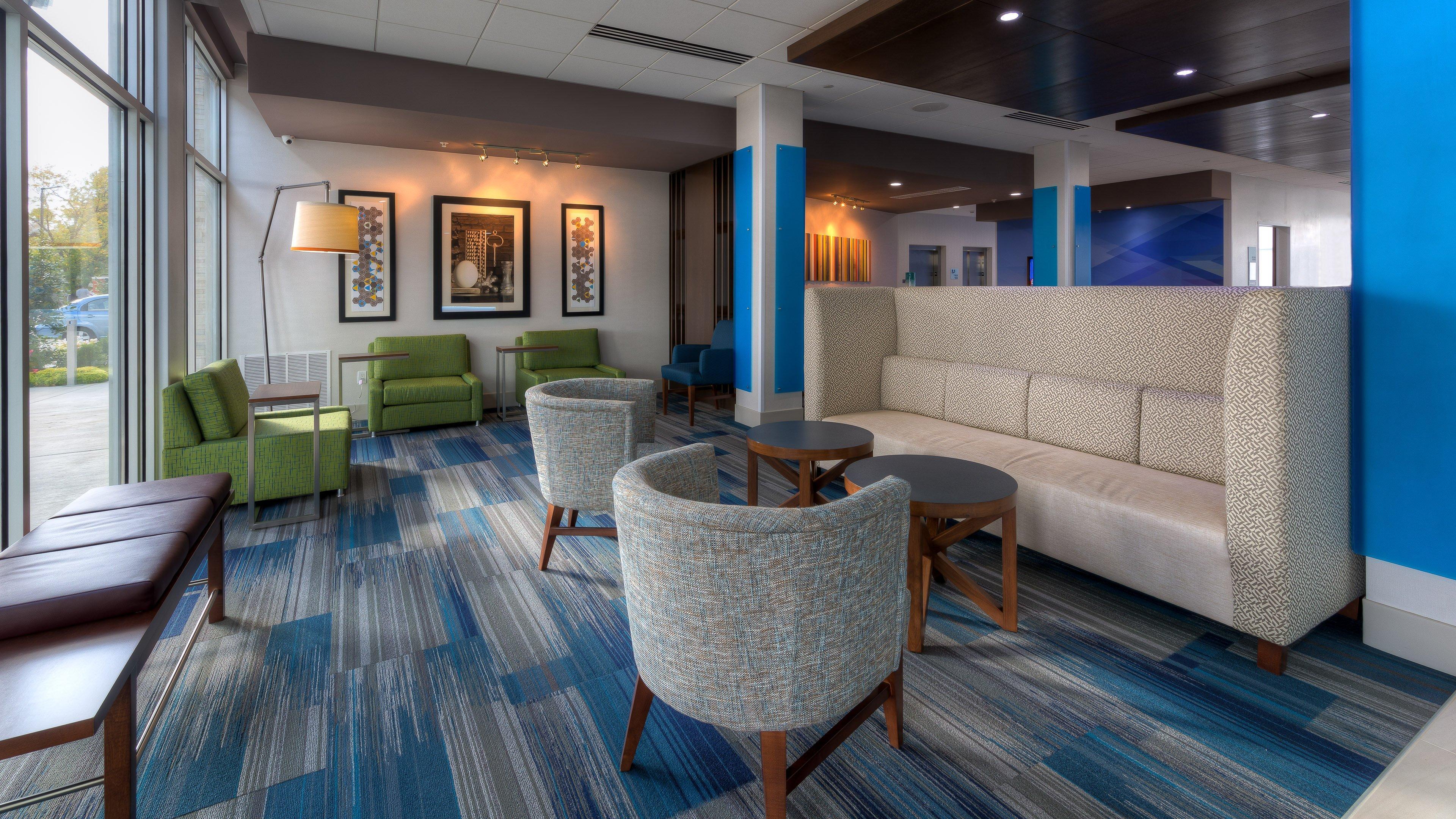 Holiday Inn Express & Suites Tulsa Midtown By Ihg Екстериор снимка