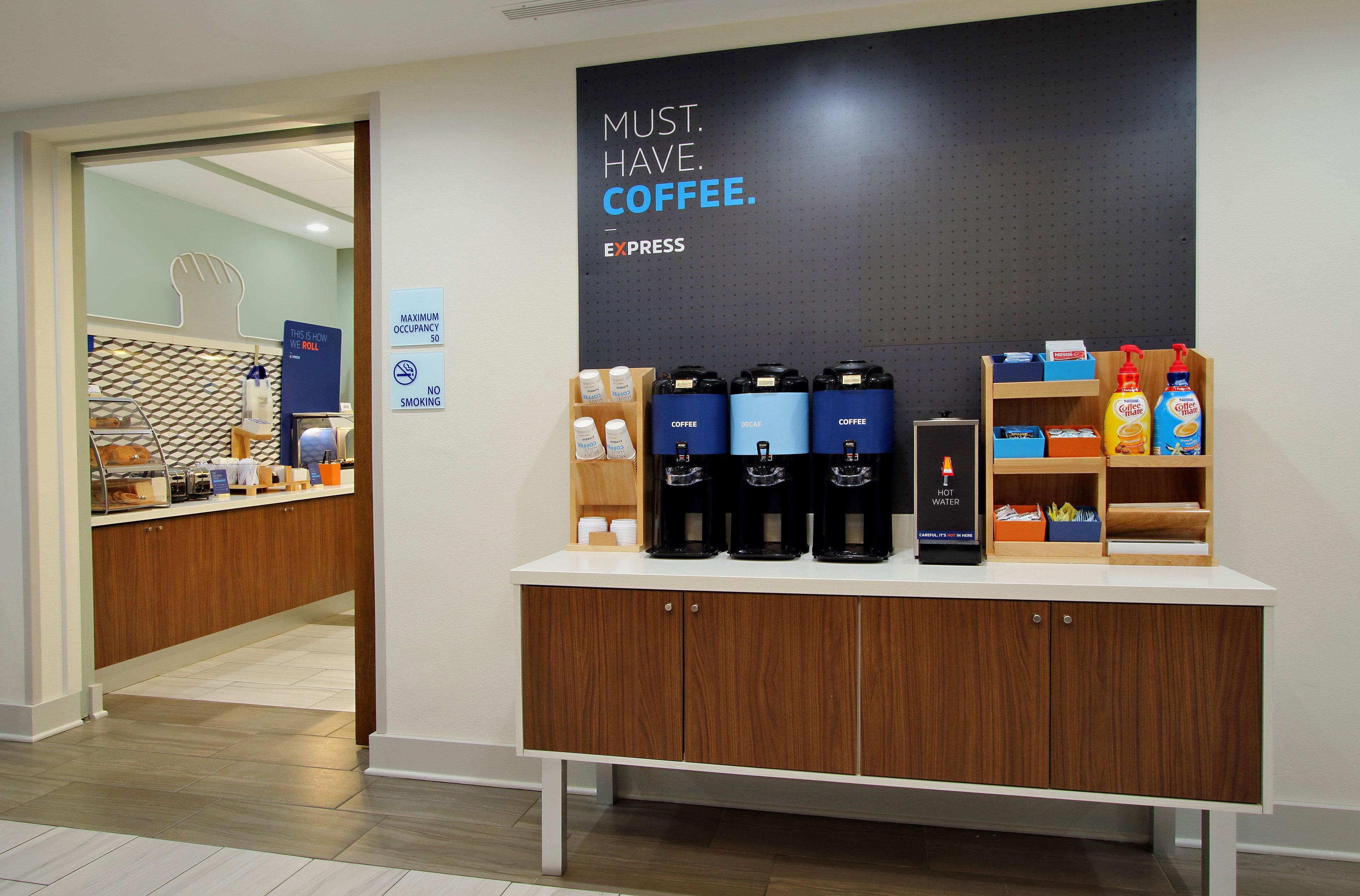 Holiday Inn Express & Suites Tulsa Midtown By Ihg Екстериор снимка